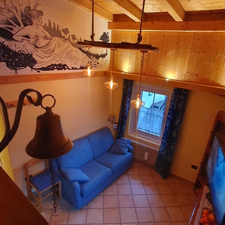 Casa Claudio-Appartamenti In Centro カンピテッロ・ディ・ファッサ エクステリア 写真