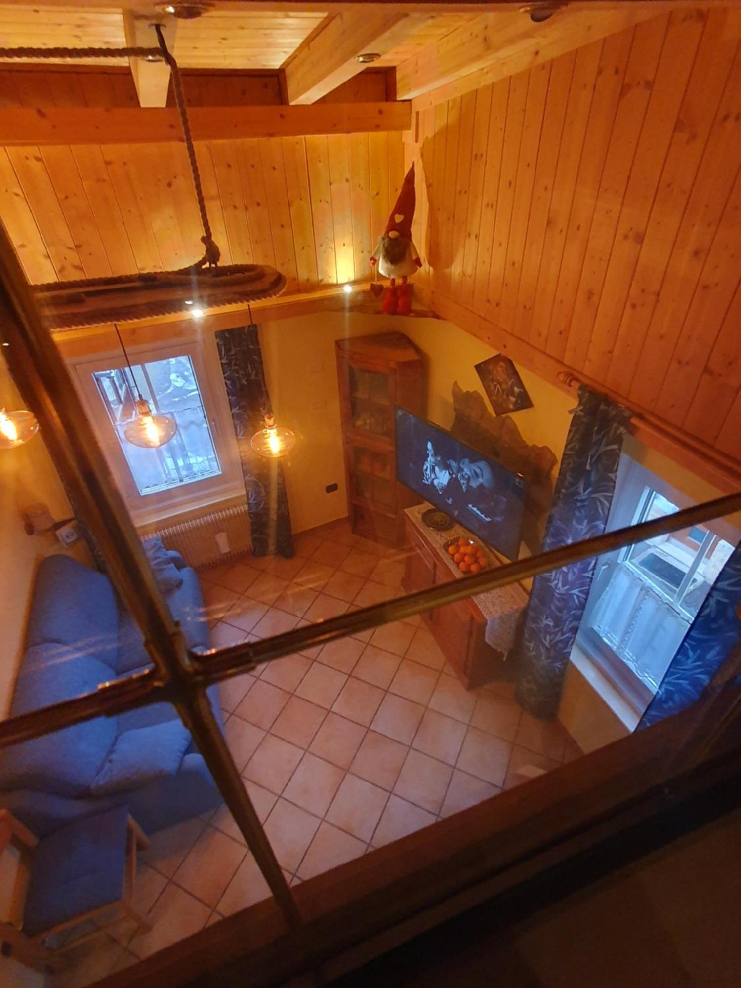 Casa Claudio-Appartamenti In Centro カンピテッロ・ディ・ファッサ エクステリア 写真