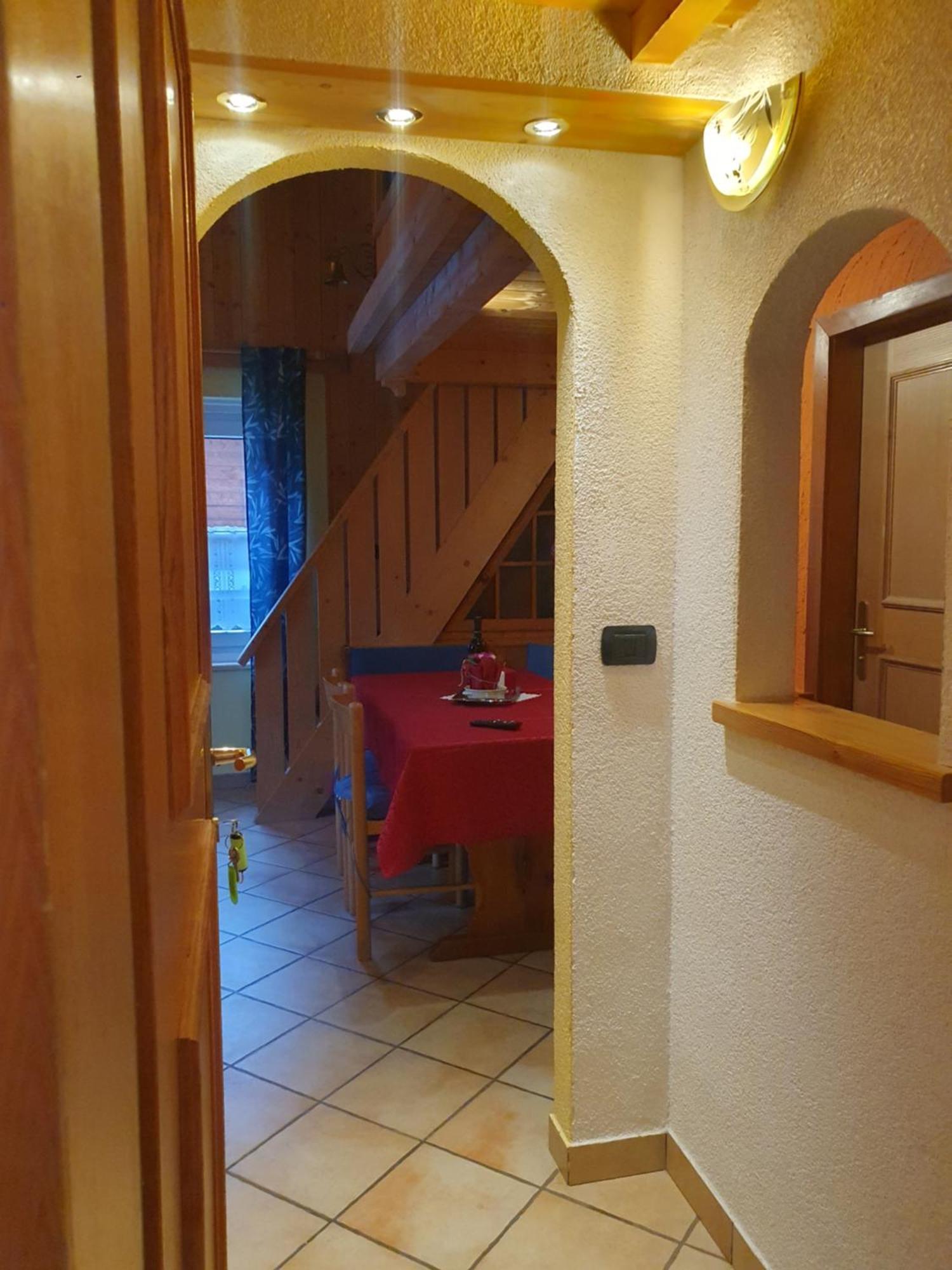 Casa Claudio-Appartamenti In Centro カンピテッロ・ディ・ファッサ エクステリア 写真